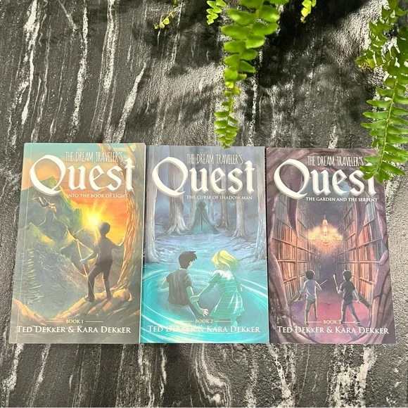 The Dream Traveler’s Game Complete Series Books - Picture 2 of 4